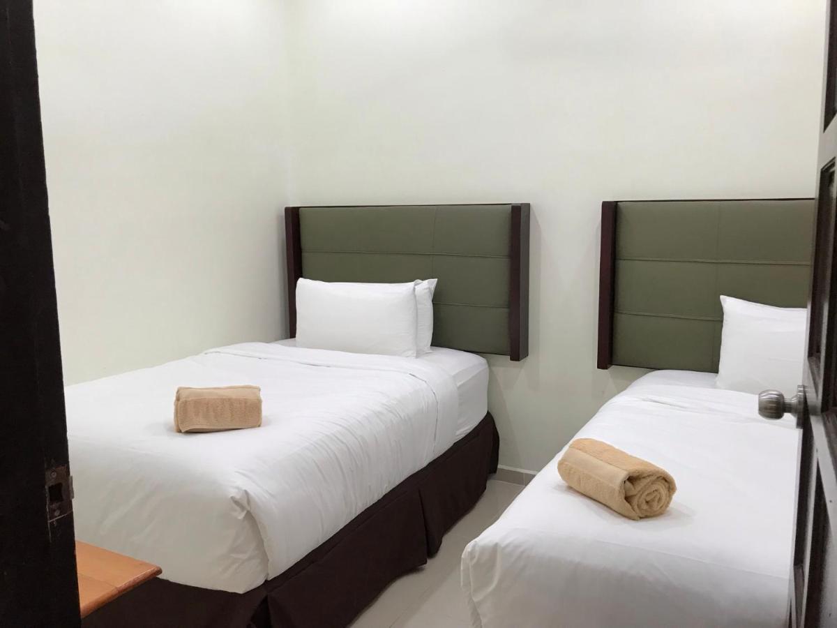 Wan'S Beach Guest House Dungun Dış mekan fotoğraf